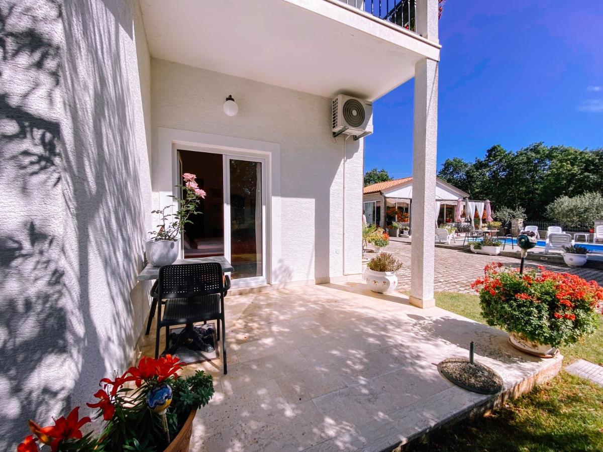 Guest House Sosi Umag Exterior photo